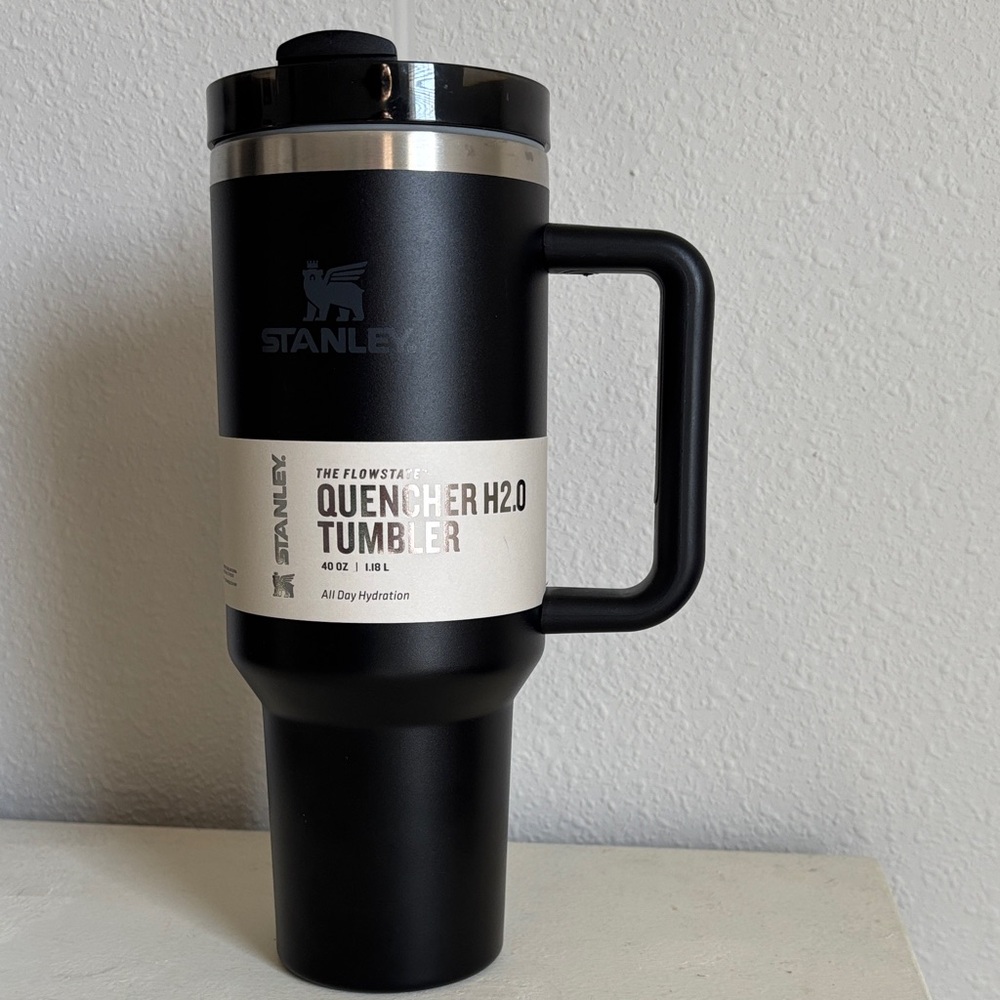 Stanley Black Quencher H2.0 Tumbler